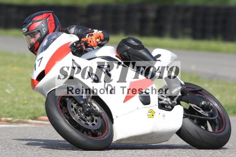 /Archiv-2025/10 23.04.2025 Cornu Master School ADR/gruen-vert/17